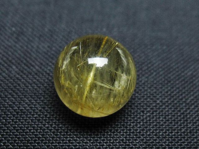 ゴールドタイチンルチル入り水晶丸玉 10mm [T355-1432]