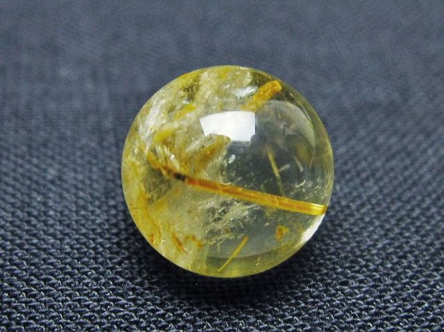 ゴールドタイチンルチル入り水晶丸玉 10mm [t355-1613]