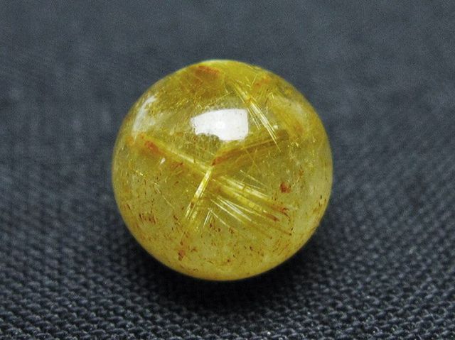 ゴールドタイチンルチル入り水晶丸玉 10mm [t355-1643]