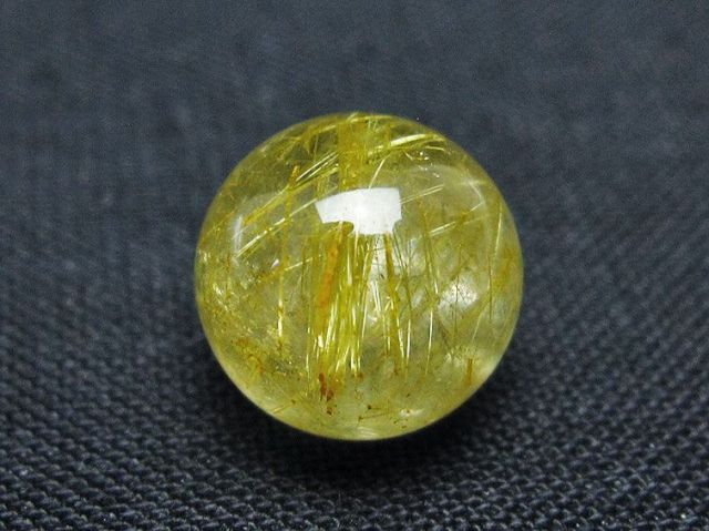 ゴールドタイチンルチル入り水晶丸玉 10mm [t355-1656]