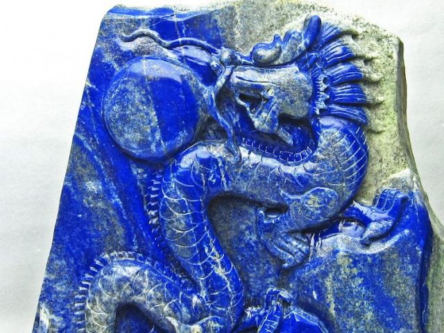 4.8Kgラピスラズリ手彫り龍置物[T362-393]