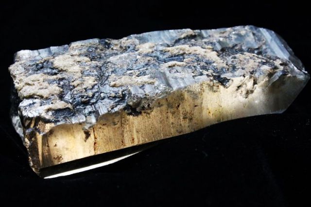 レムリアンシードピンク水晶結晶、純天然、原石、純天然水晶2.１キロ レムリアンシード レムリアン水晶 レムリアンルーツ｜鉱物天然石