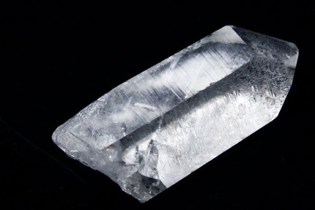 レムリアンシード水晶原石 ミナスジェライス州コリント産 ※証明書付き[T370-4575]