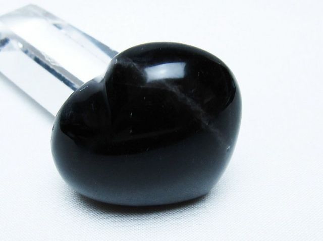 モリオン 純天然 黒水晶 ハート 置物 [t375-5130]
