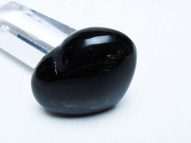 モリオン 純天然 黒水晶 ハート 置物 [t375-5265]