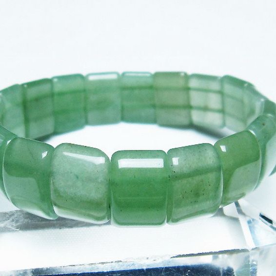 天然高氷種水緑翡翠キャツアイのパワーストーンバングル　番号AB940 天然高氷種水緑翡翠キャツアイのパワーストーンバングル 番号AB940
