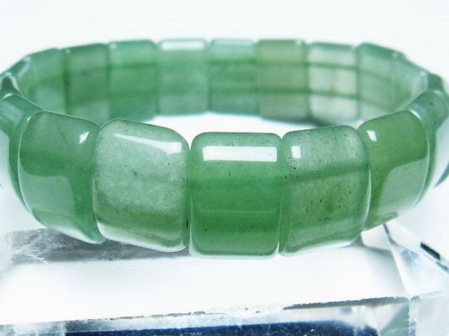 最高色！ 約54g ★ 天然石 翡翠 ヒスイ バングル 未使用品 楽天市場】□龍香堂□☆A貨ミャンマー翡翠（ひすい）バングル（内直径