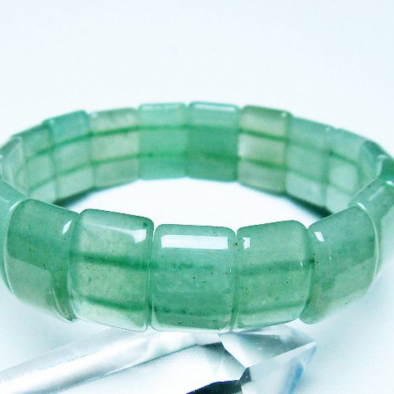 インド翡翠バングル [t379-3821]