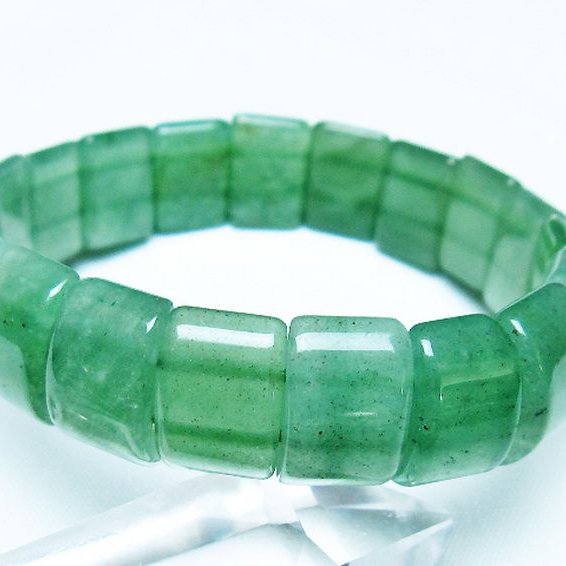 インド翡翠バングル [t379-3829]