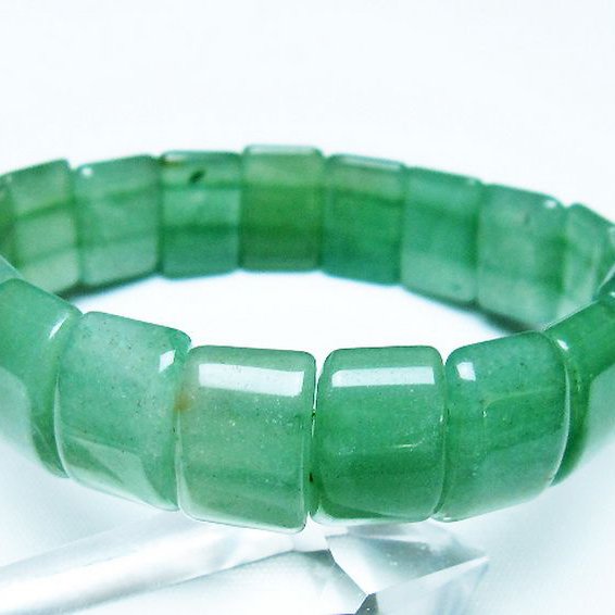 インド翡翠バングル [t379-3833]