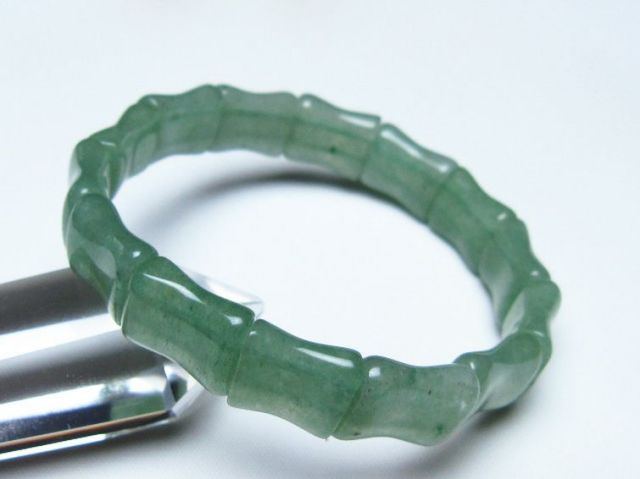 インド翡翠バングル [t379-3924]