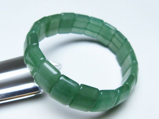 インド翡翠バングル [t379-3976]