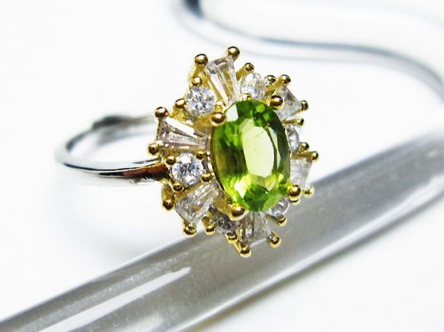 天然石ペリドット·リング 8月の誕生石＊ペリドットリング＊天然石リング＊指輪 | Blossom