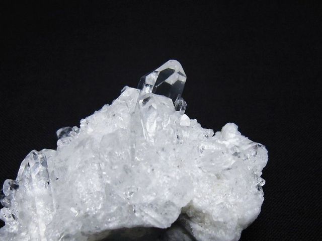 アーカンソー州産水晶クラスター[T386-7671]