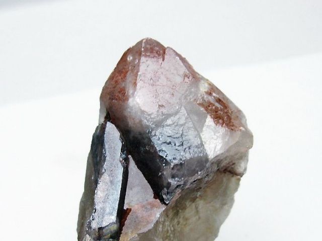 レッドファントム水晶クラスター[T397-2660]