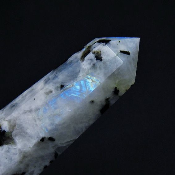 ムーンストーン 六角柱 [t401-4483]