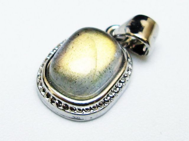 ラブラドライトペンダント[T409-4063]