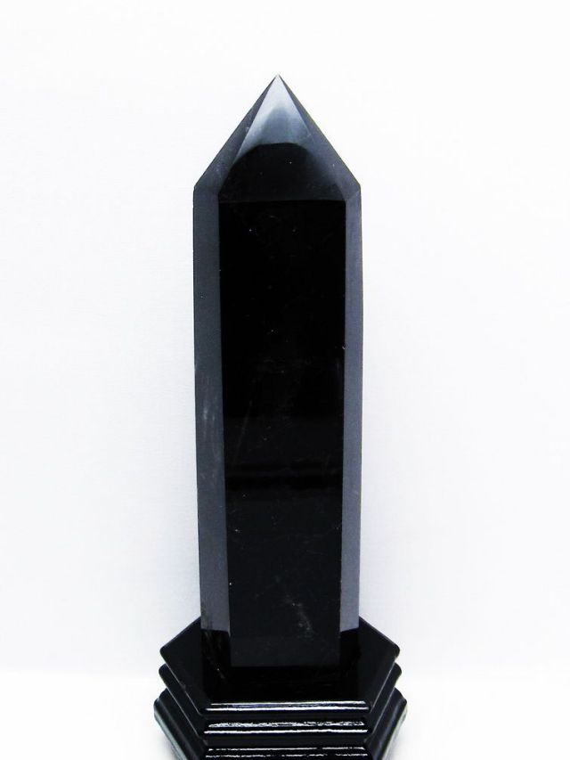 1.6Kgモリオン 純天然 黒水晶 六角柱[T43-7916]