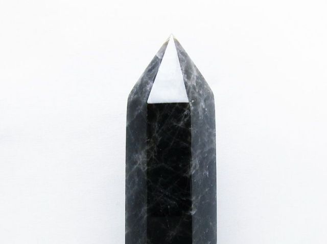1.6Kgモリオン 純天然 黒水晶 六角柱 [t43-8749]