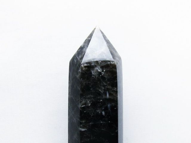 1.6Kgモリオン 純天然 黒水晶 六角柱 [t43-8749]