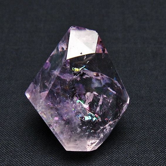 パワーストーン 天然石 虹入りアメジスト 原石[T436-2825]