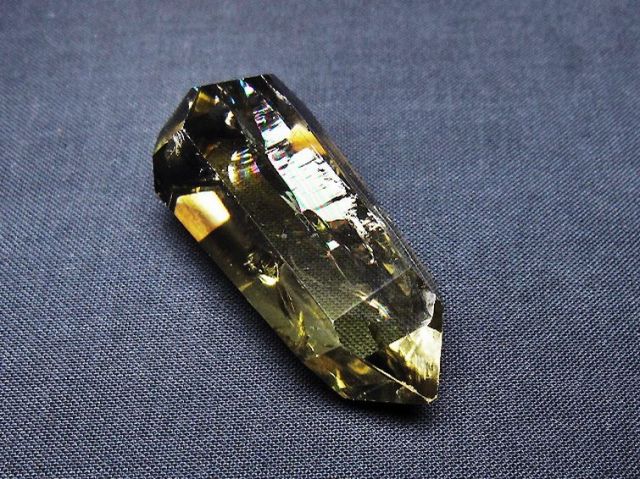 虹入り黄水晶(シトリン)原石[T436-2973]