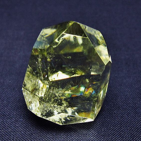 パワーストーン 天然石 虹入り黄水晶(シトリン)原石[T436-2994]
