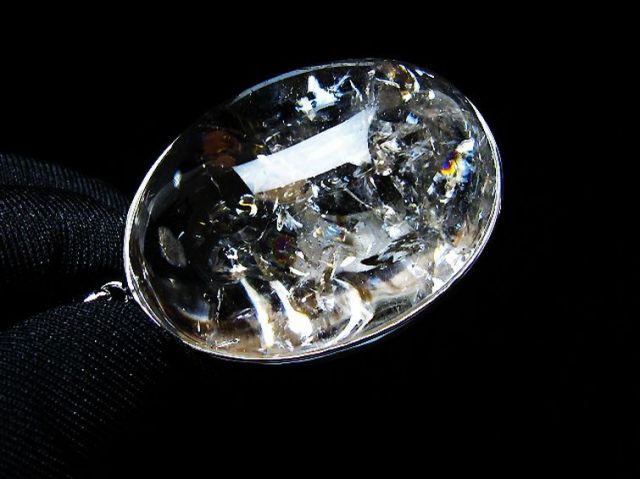 アイリスクォーツ 虹入り レインボー水晶 ペンダント [t436-3189]