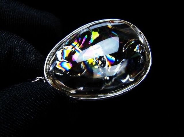 アイリスクォーツ 虹入り レインボー水晶 ペンダント [t436-3195]