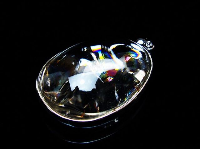 アイリスクォーツ 虹入り レインボー水晶 ペンダント [t436-3195]