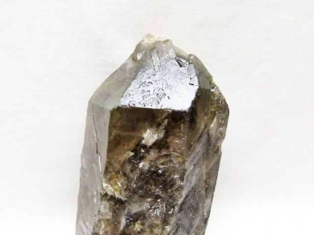 ライトニング水晶原石 [t443-4982]