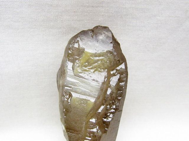 ライトニング水晶原石 [t443-5071]