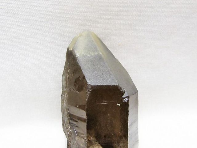 ライトニング水晶原石 [t443-5080]