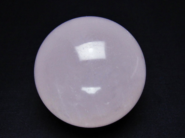 水晶玉　パワーストーン　直径約45mm　唐木台・時代箱付　M　R4806 楽天市場】水晶玉 人工溶錬 球体 直径約80mm パワーストーン