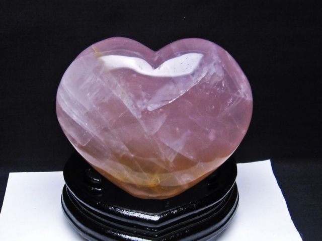 1.3Kgパワーストーン 天然石 ローズクォーツ ハート 置物[T457-4028] 
