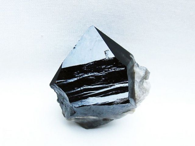 山東省産 モリオン 純天然 黒水晶 原石 [t460-7177]