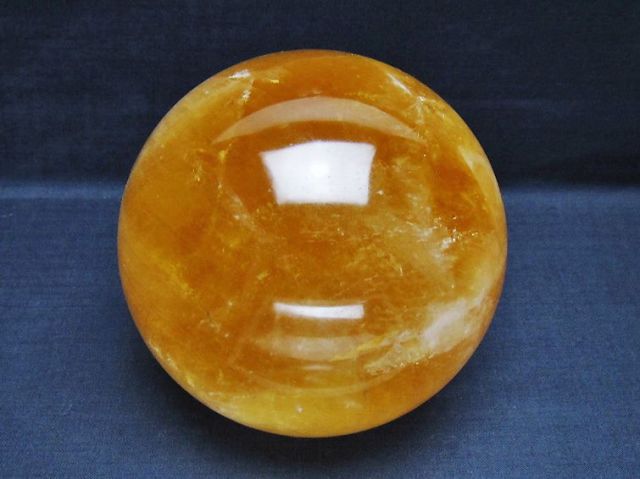 1.7Kgカルサイト丸玉 110mm [T461-11380]