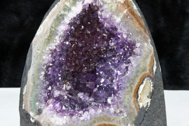 ブラジル産アメジストドーム [t466-1803]