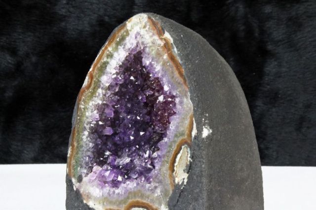ブラジル産アメジストドーム [t466-1803]