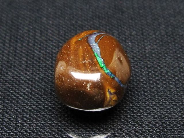アイアンオパール 原石 [t468-651]