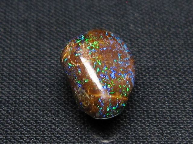 アイアンオパール 原石 [t468-765]