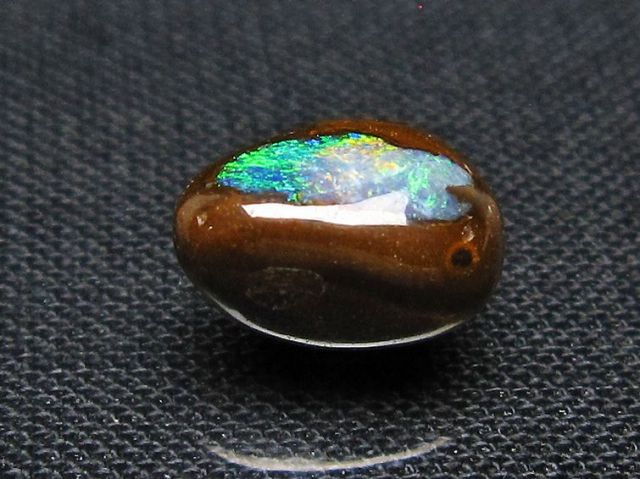 アイアンオパール 原石 [t468-773]
