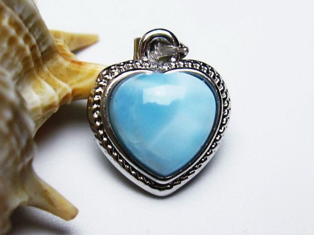 ペタライト ハート型 ペンダント 透明 パワーストーン 天然石  