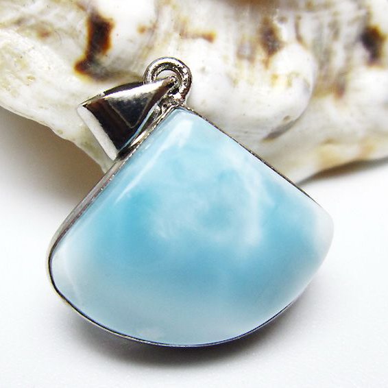 ラリマーペンダント [t495-4326]