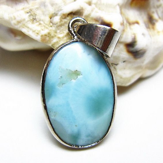 ラリマーペンダント [t495-4365]