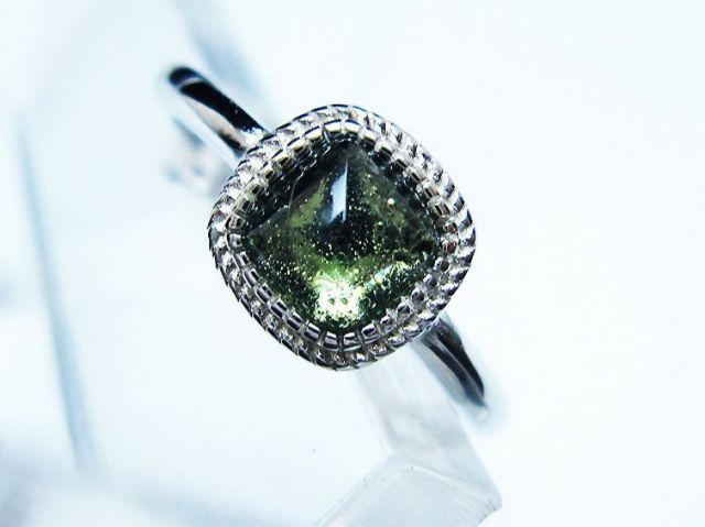 モルダバイト指輪(14号) [t526-1363]