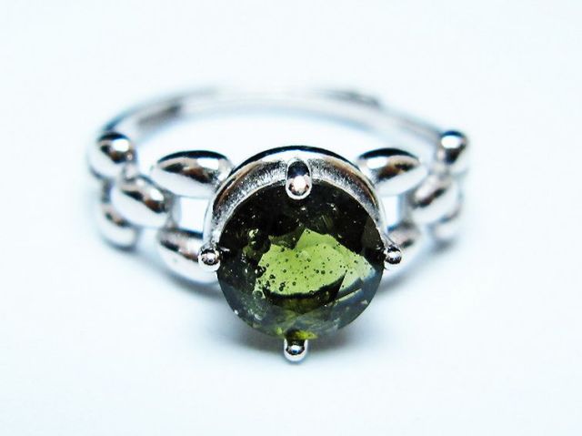 モルダバイト指輪(15号) [t526-1472]