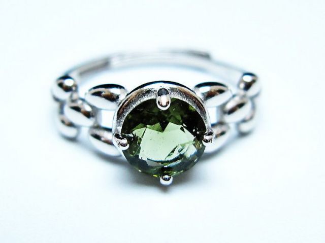 モルダバイト指輪(16号) [t526-1476]