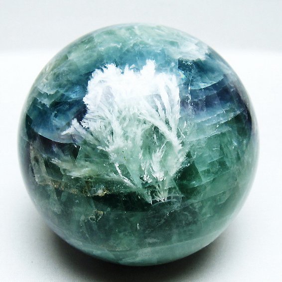 1.4Kgエンジェルフェザー フローライト丸玉 100mm [T540-2494]