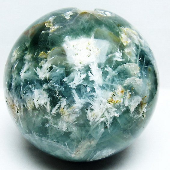 6.9Kgエンジェルフェザー フローライト丸玉 165mm [T540-2539]